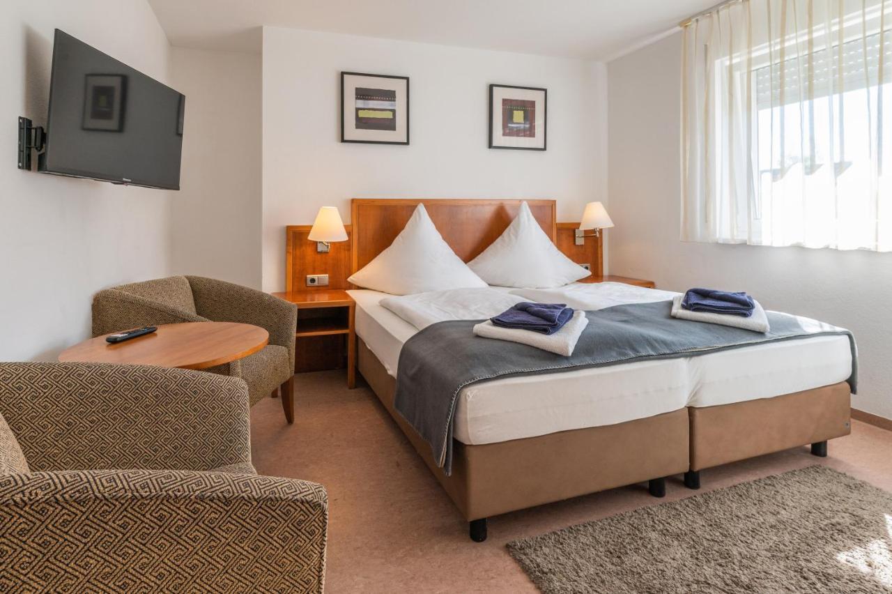 Hotel Am Kirchplatz Uberlingen Esterno foto