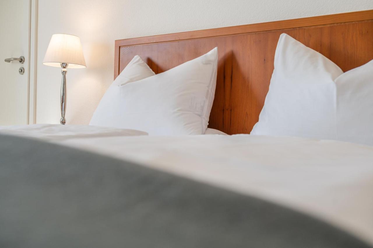 Hotel Am Kirchplatz Uberlingen Esterno foto