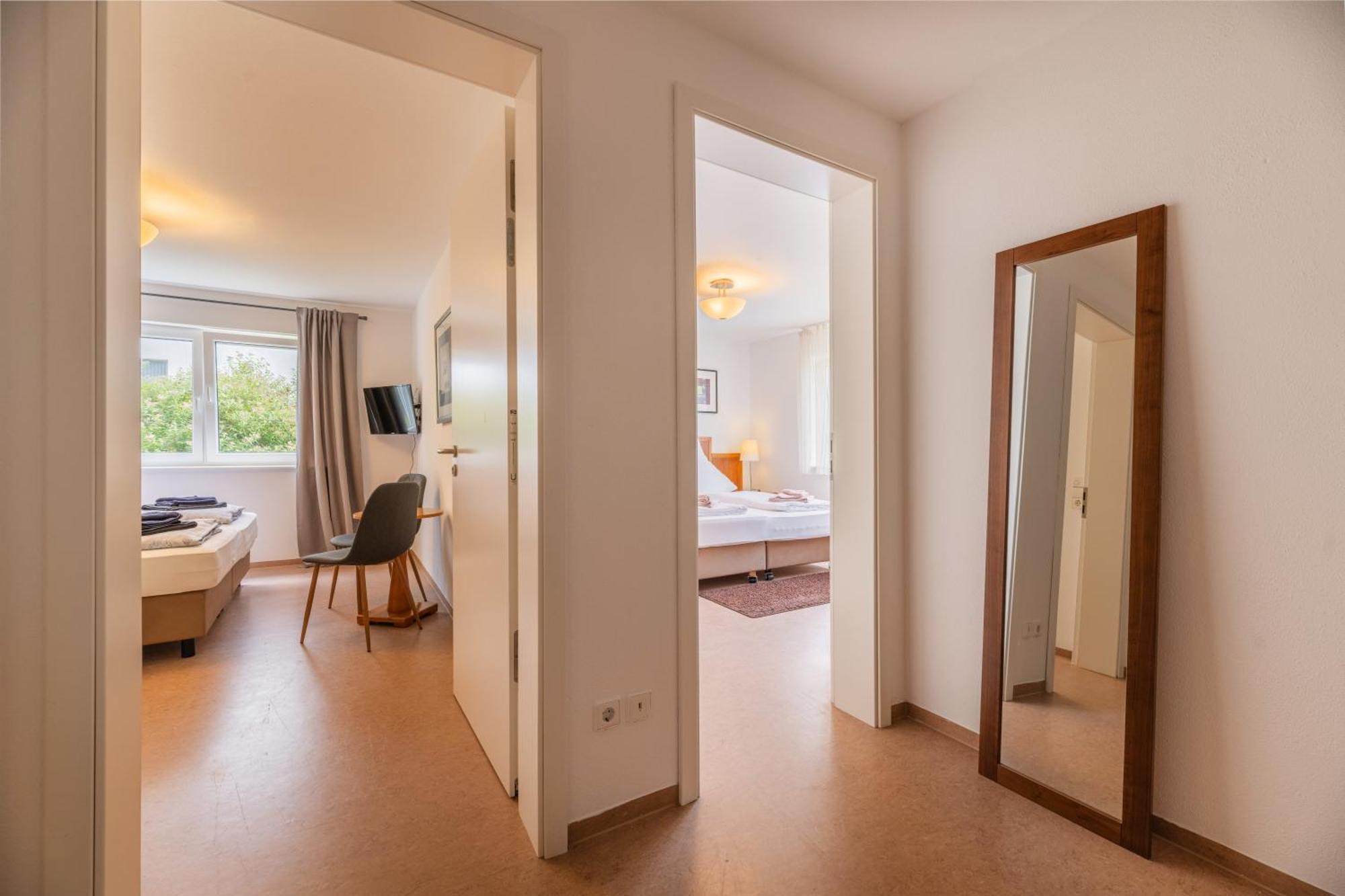 Hotel Am Kirchplatz Uberlingen Esterno foto